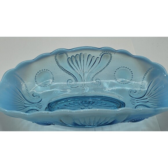 Beautiful Vintage Jefferson Glass Jewel & Fan Blue Opalescent 8.75" Pickle Dish - Picture 2 of 16